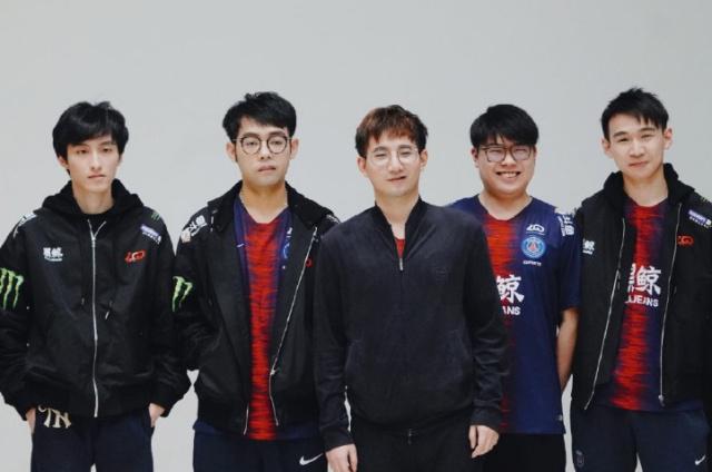 足联在FF 足联在FF