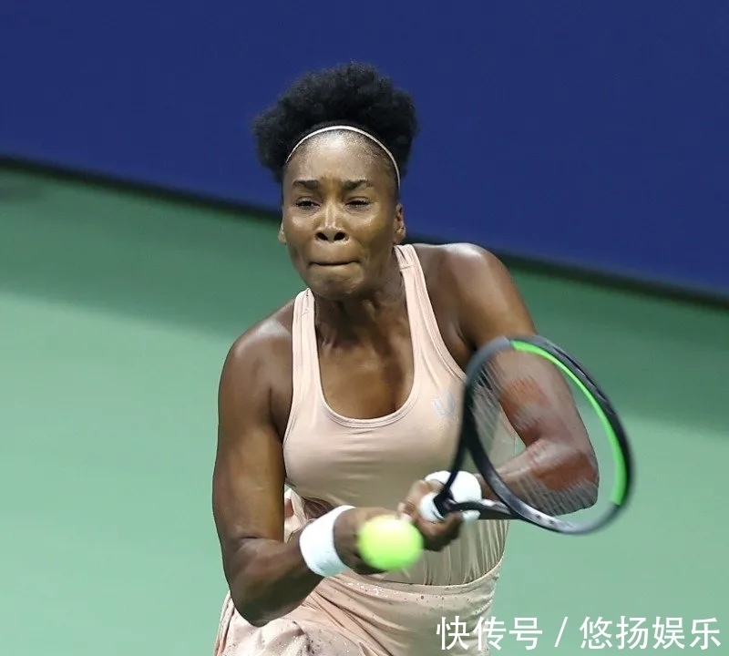 时展示出他 时展示出他