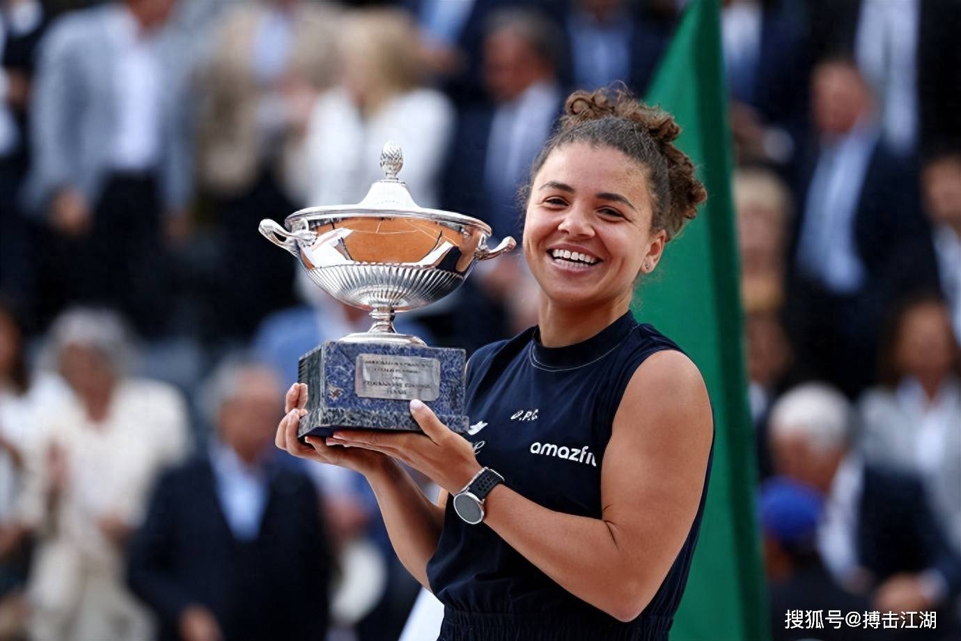 山东男篮的 山东男篮的