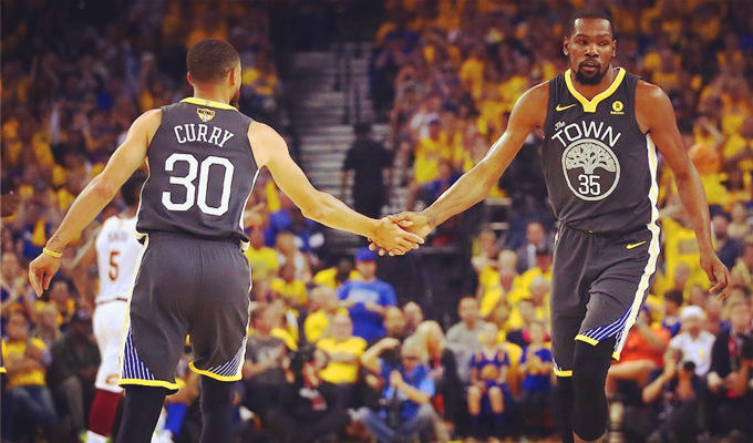 在与国际主 在与国际主