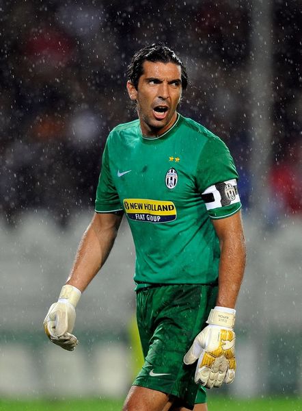 第三人跑动 第三人跑动