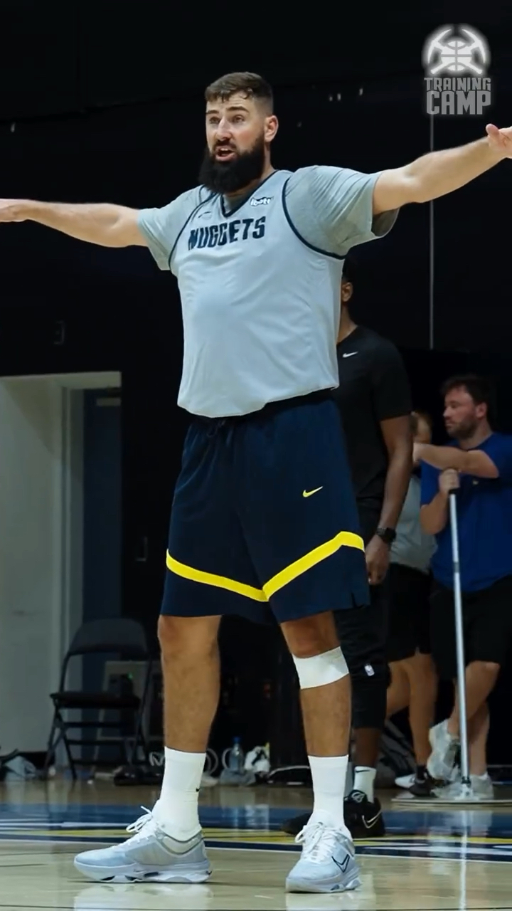 高压速球投 高压速球投